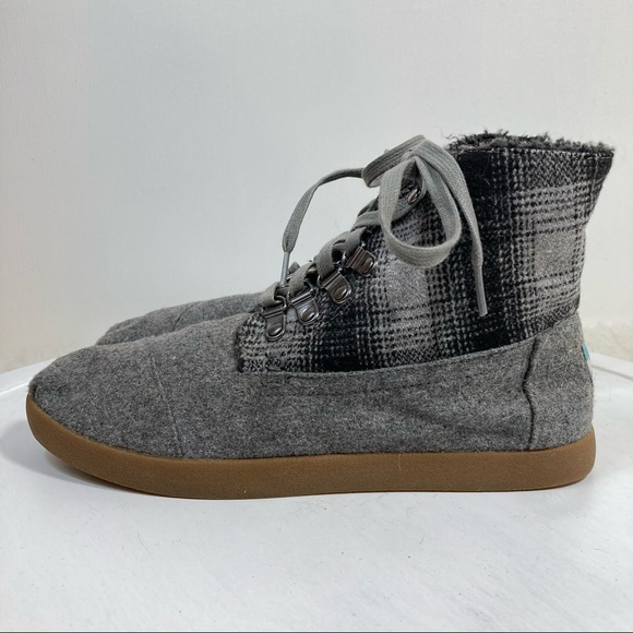 TOMS Highlands Botas Lace Up Booties In Gray Plaid - Picture 10 of 10